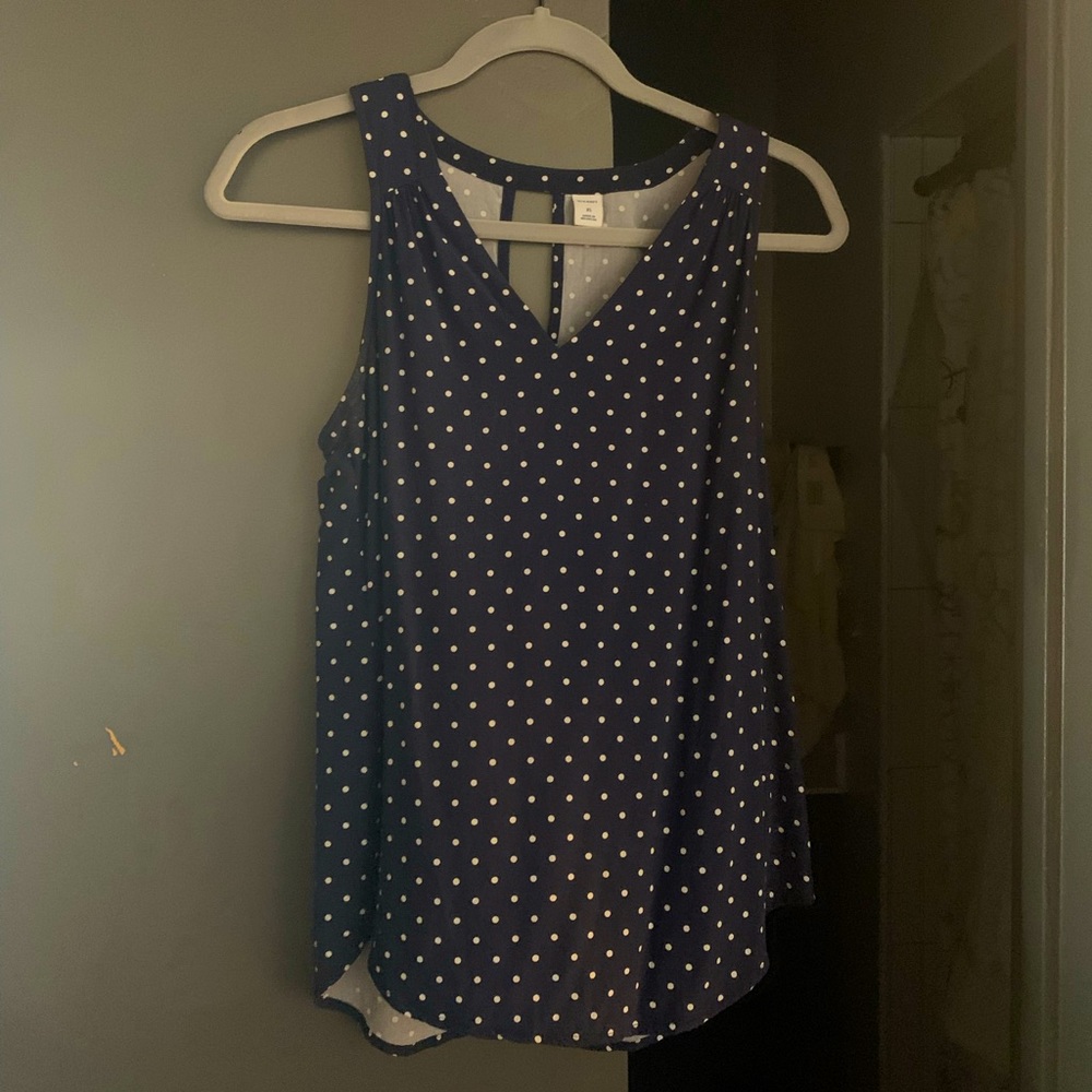 Old Navy V-Neck Sleeveless Blouse - Size XS